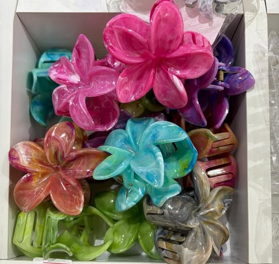 Victoria Bazaar Logo